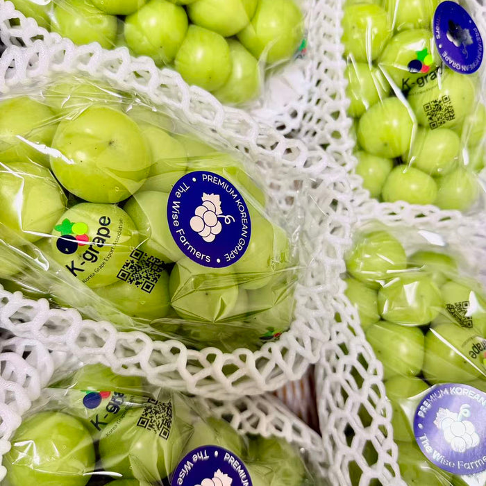 Premium Korean Shine Grapes (1Kg)