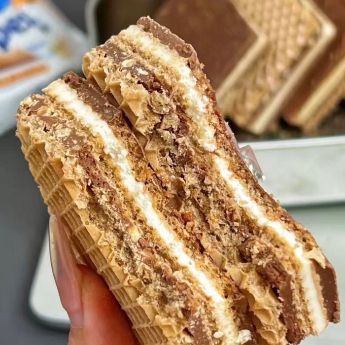Knoppers Crispy Milk & Hazelnut Wafer (Germany Imported)
