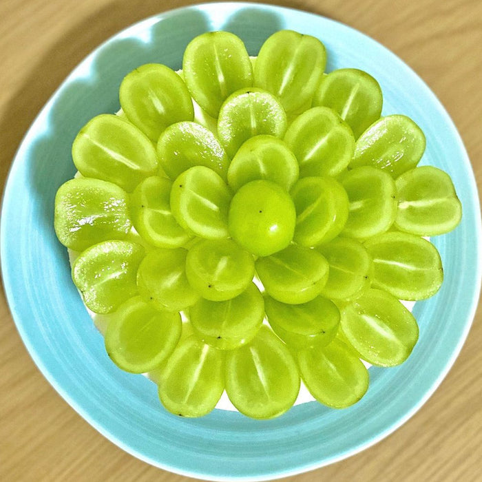 Premium Korean Shine Grapes (1Kg)